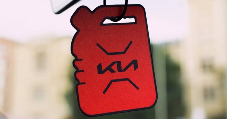 Kia 推出「汽油味香氛」 以嗅覺創意協助車主邁向電動時代