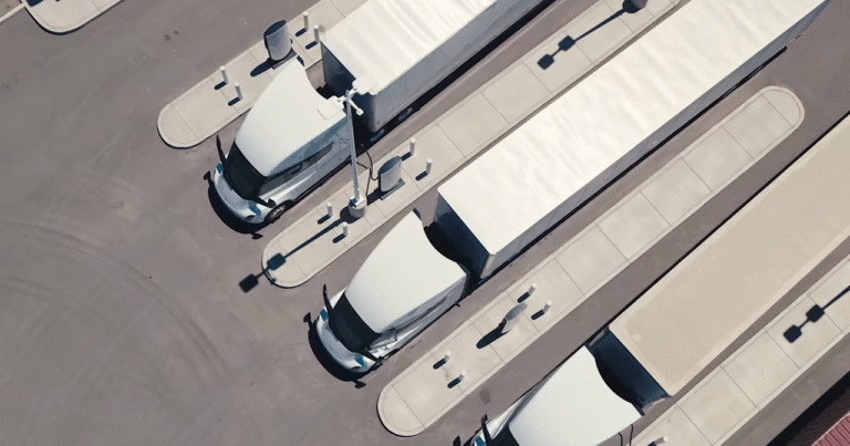 Tesla擴建美國Semi專用充電網絡 2027年前部署46座1.2MW超高速充電站