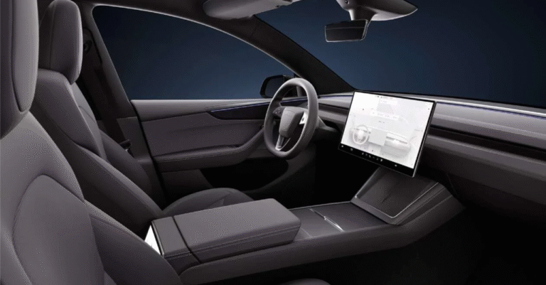 韓國 Tesla Model Y Premium 規格調整 中控螢幕升級 16 吋 QHD 成焦點